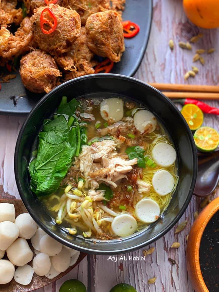 Goreng Isi Ayam & Tambah Sambal Kicap. Ini Rahsia Bihun Sup Jadi Lebih Sedap