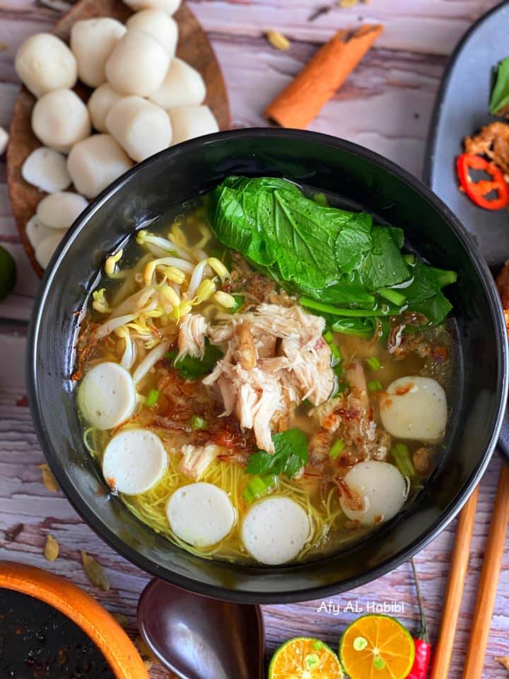 Goreng Isi Ayam &#038; Tambah Sambal Kicap. Ini Rahsia Bihun Sup Jadi Lebih Sedap