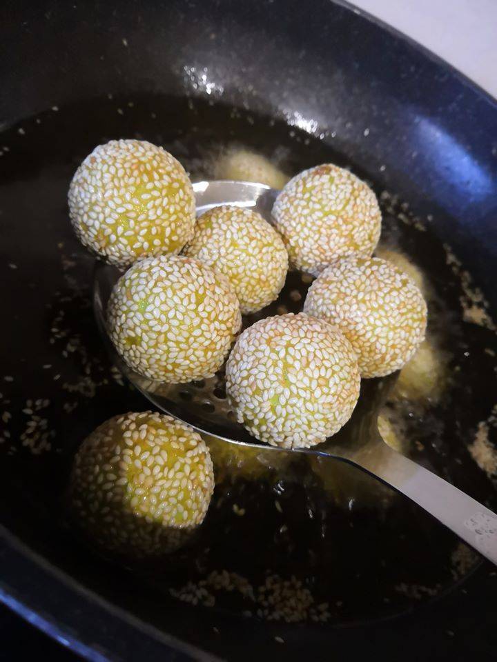 Kuih Bom Bijan Pandan Sedap & Mudah. Nak Cuba? Ni Resipinya.