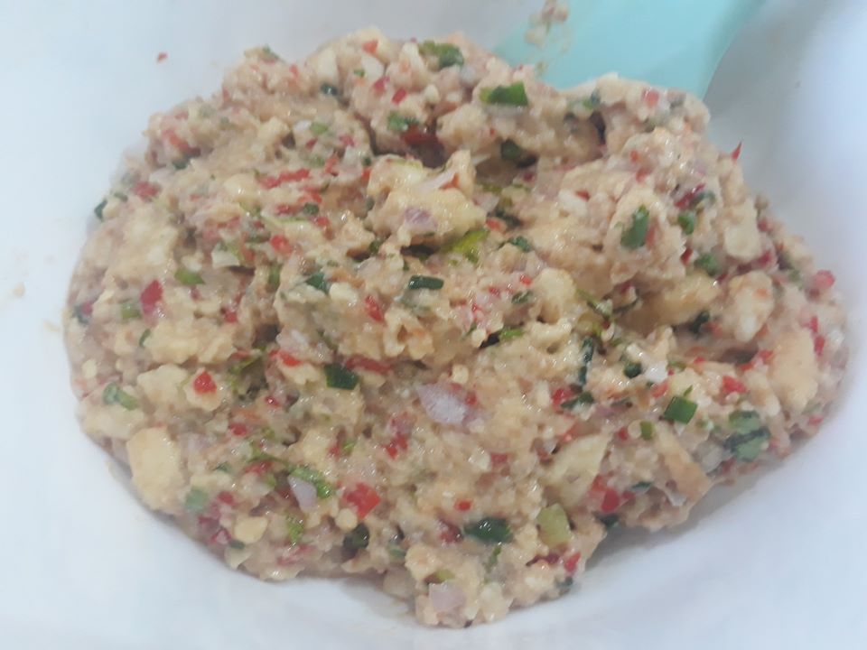 Buat Cucur Sedap Guna Lebihan Roti. Rangup & Sangat Mudah.