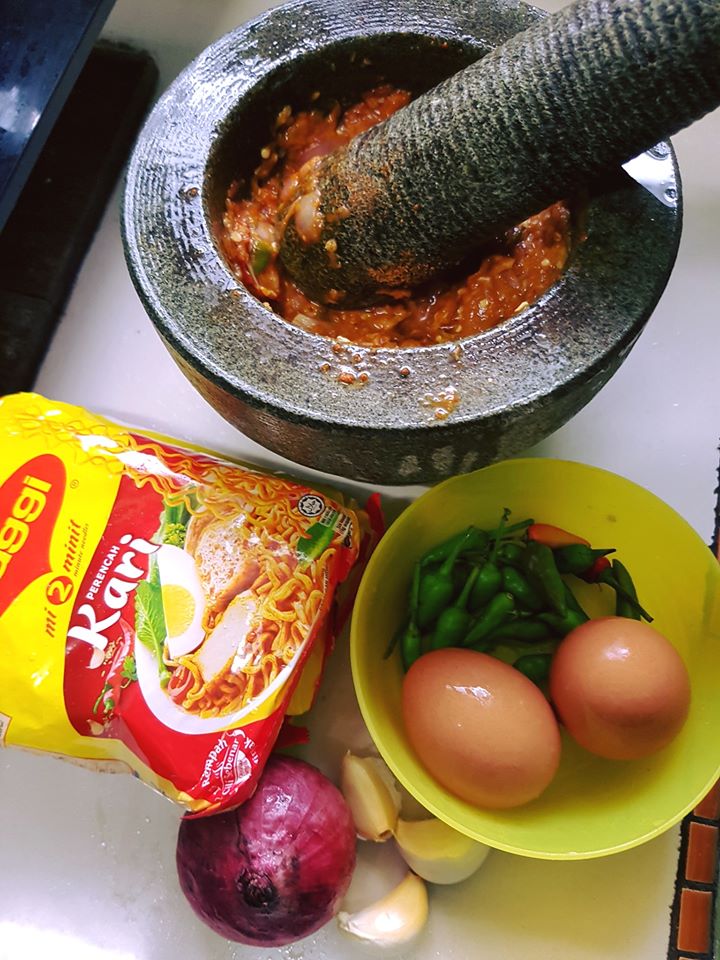 Resipi Maggi Kari Tumis Sedap. Menu Paling Simple &#038; Cepat Masak.