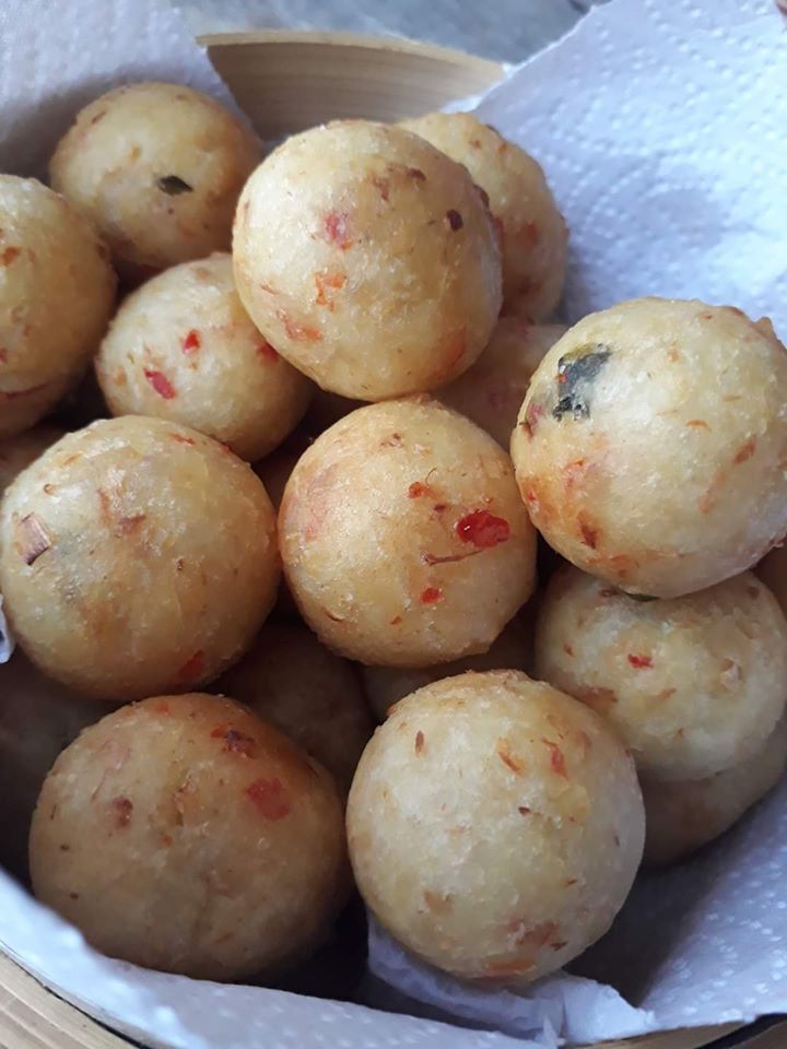 Cucur Ikan Bilis Bulat Elok & Tak Berminyak. Ini Cara Masaknya.