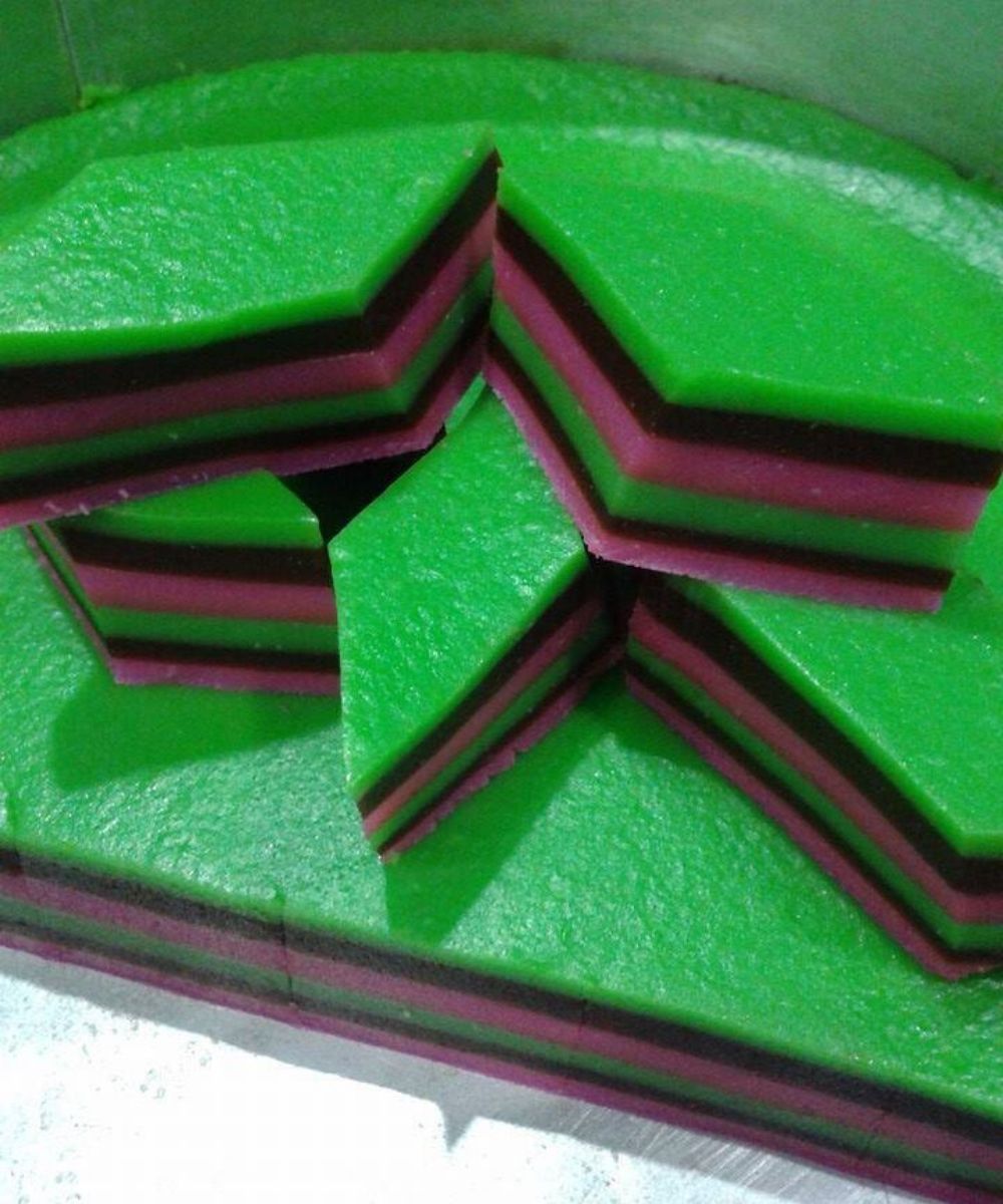 Kuih Lapis Cantik Kejadiannya, Guna Tiga Jenis Tepung.