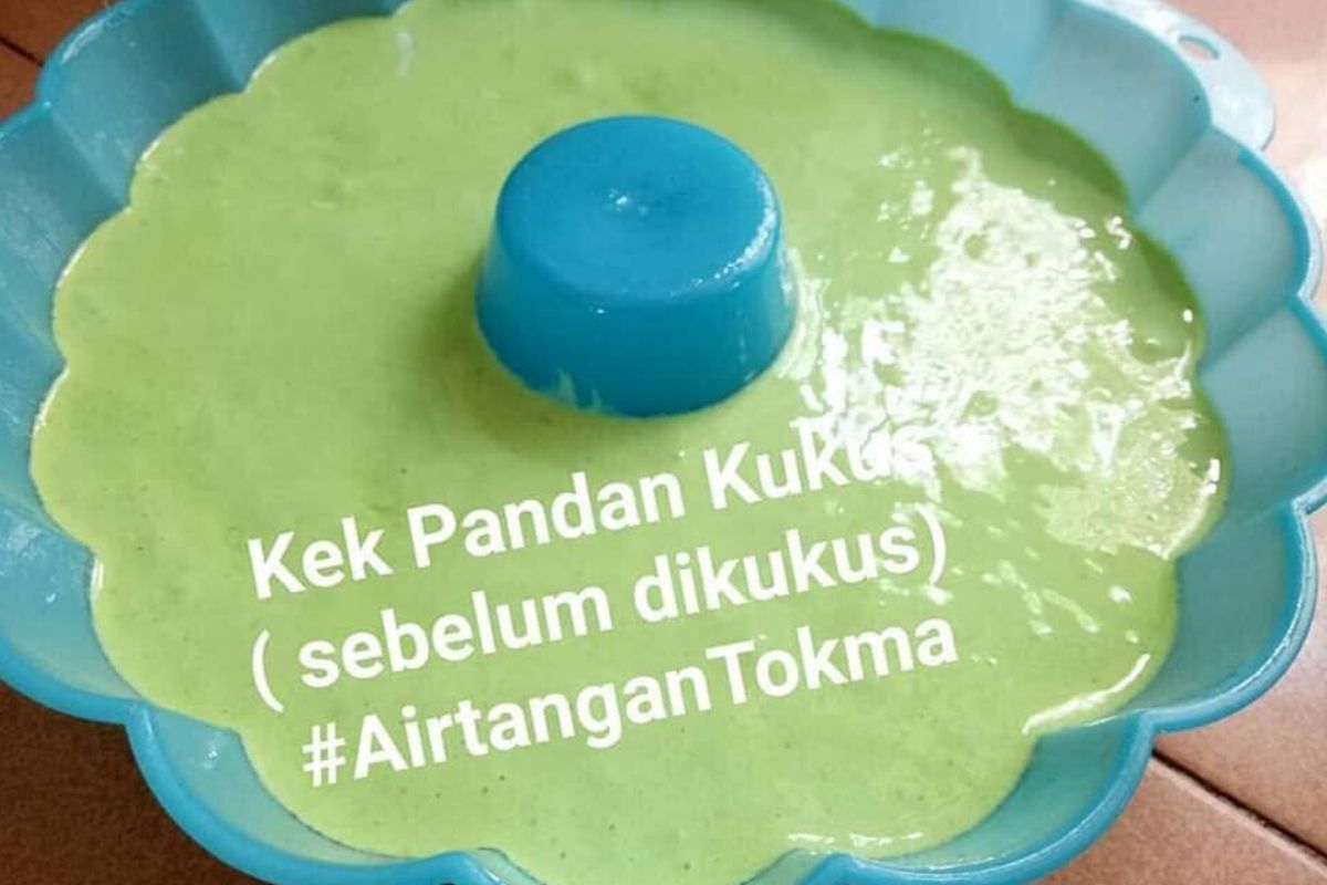 Kek Pandan Kukus Lembut & Lembab. Aroma Pandan Mewangi