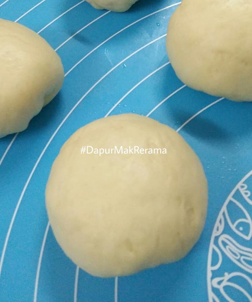 Langkah Demi Langkah Buat Roti Naan Keju, Guna Mozarella Sedap.