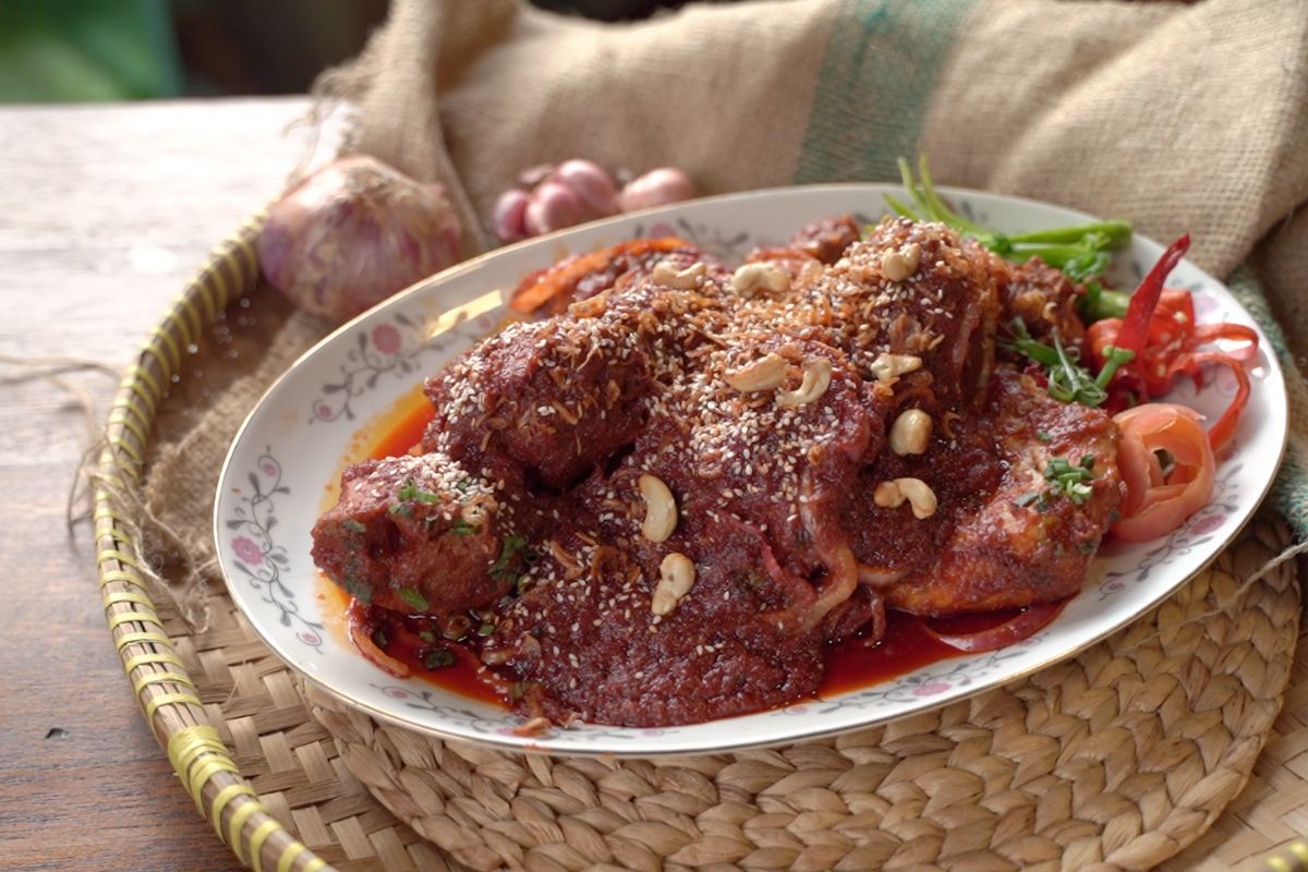 Datuk Chef Wan Dan Naqiu Masak Nasi Tomato &#038; Ayam Masak Merah, Imbau Nostalgia Ramadan