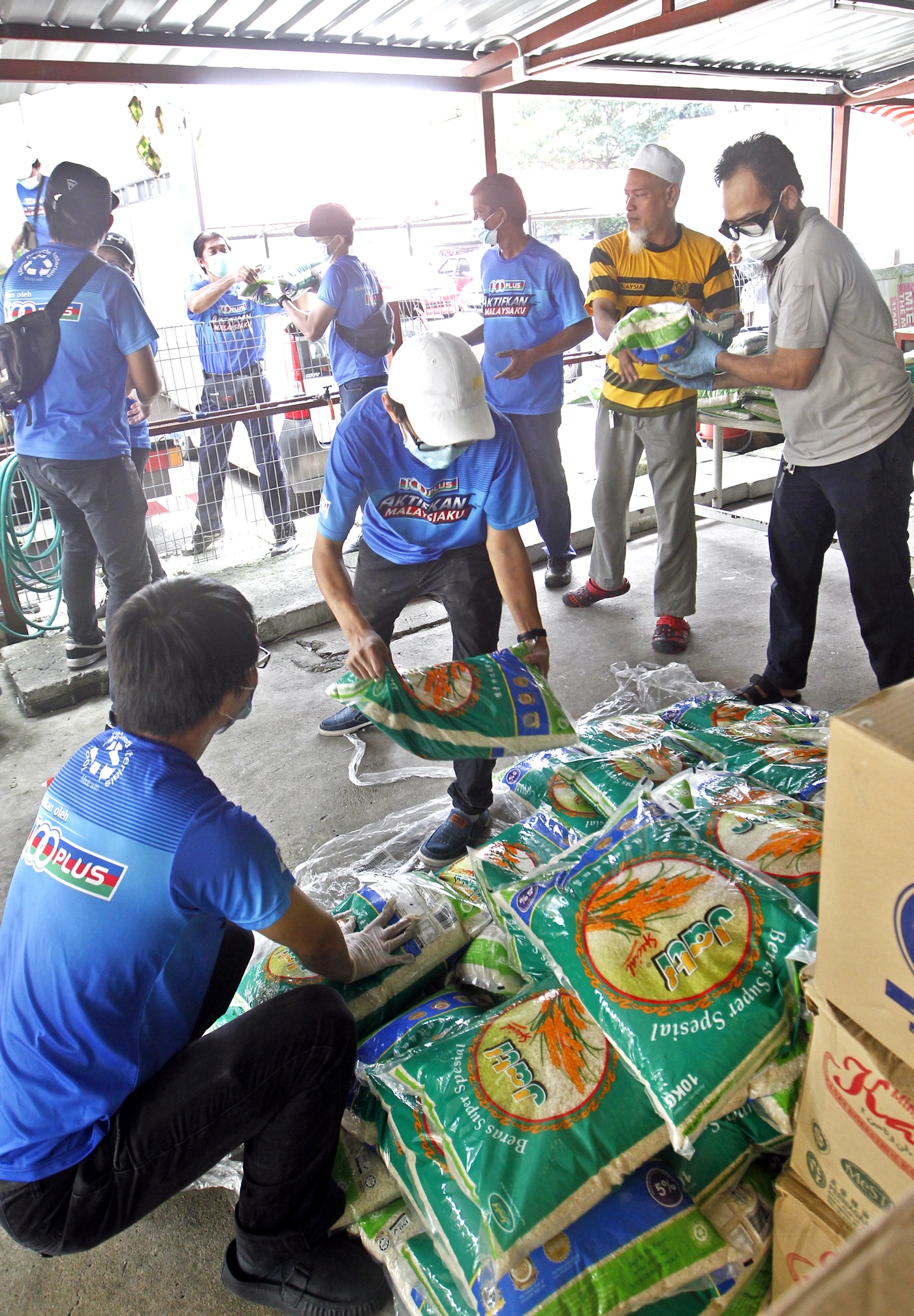 F&#038;NHB Bantu 10,000 Keluarga, Barisan Hadapan Dan Golongan Memerlukan