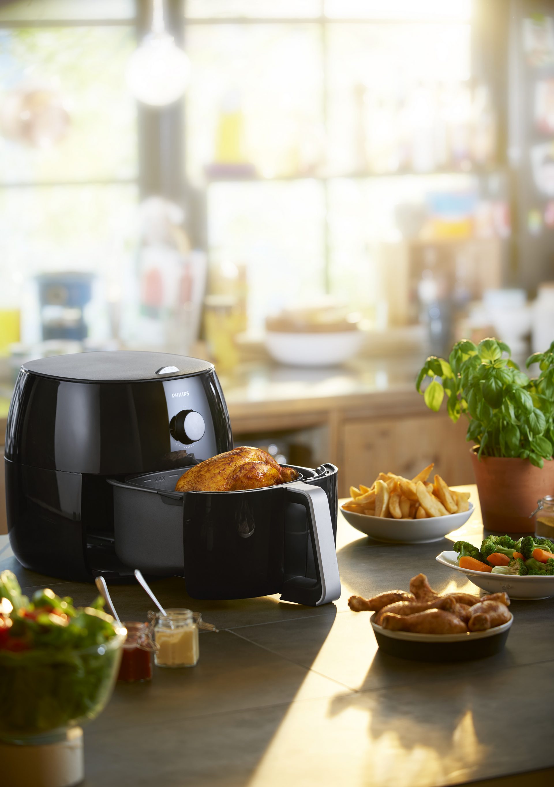 Masak Lebih Cepat Dengan All-In-One Cooker Dan Airfryer XXL Philips