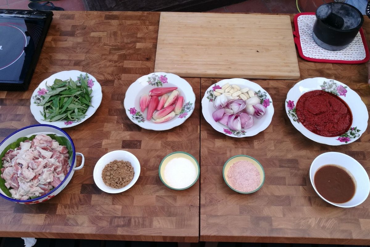 Didie Alias Kongsi Masakan Warisan Asam Pedas Daging Tetel Mak Kiah & Keria Keladi Gula Melaka Mummy