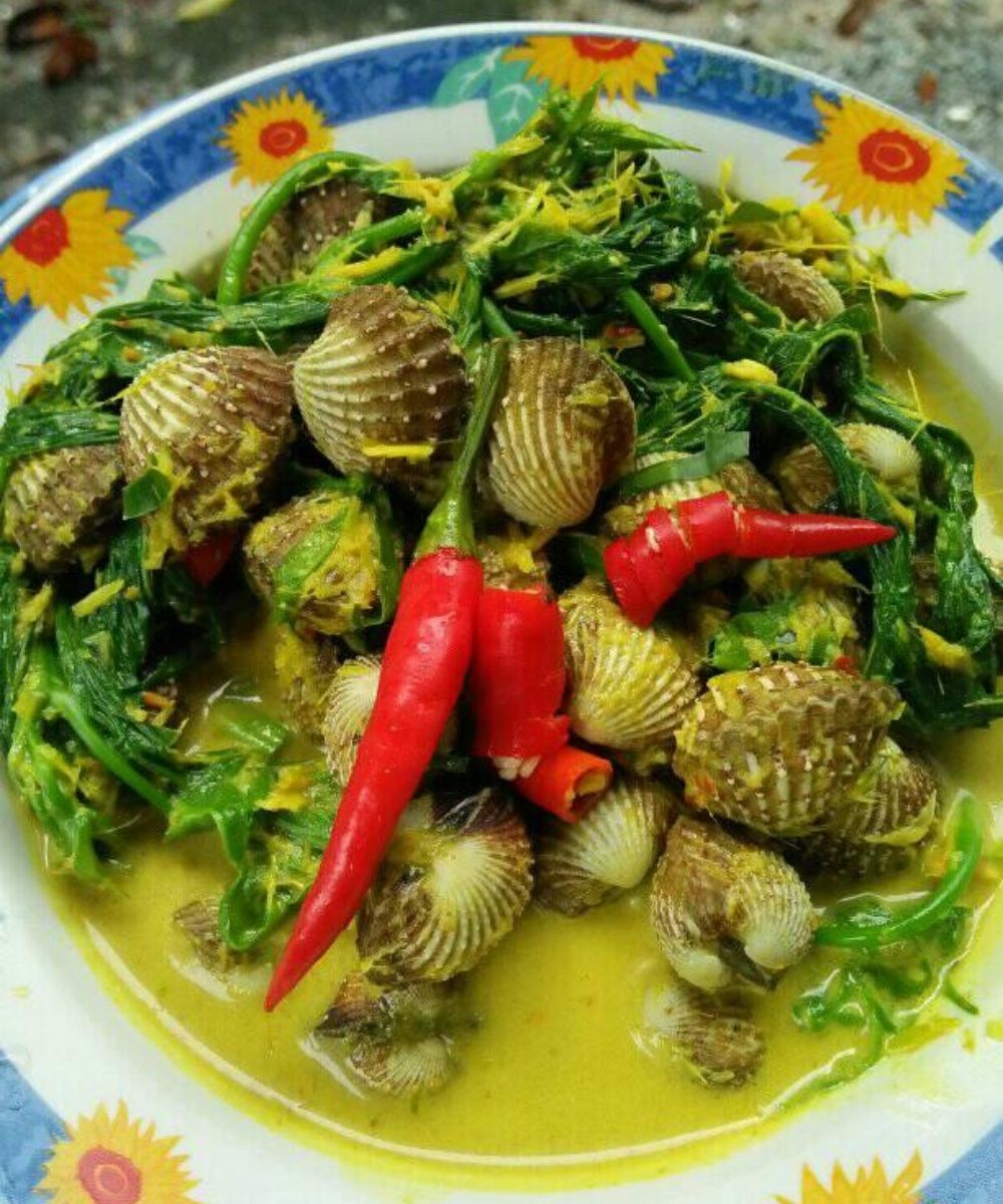 Kerang Masak Lemak Pucuk Ubi Cili Api. Bertambah Nasi Masa Berbuka