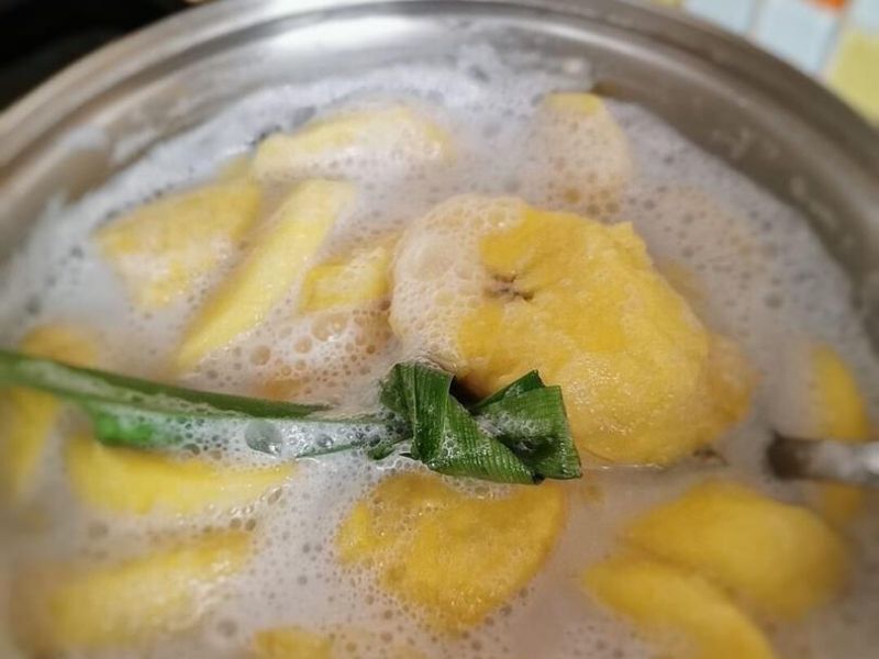 Cara Buat Pengat Pisang Lemak Manis. Tambah Sagu Bertambah Sedap