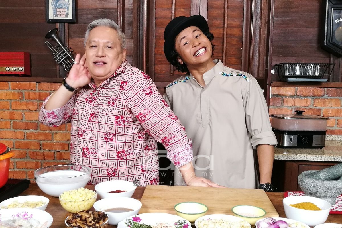 Datuk Chef Wan dan Hafiz Suip Masak Bubur Pedas dan Kuih Bongkol Sarawak.