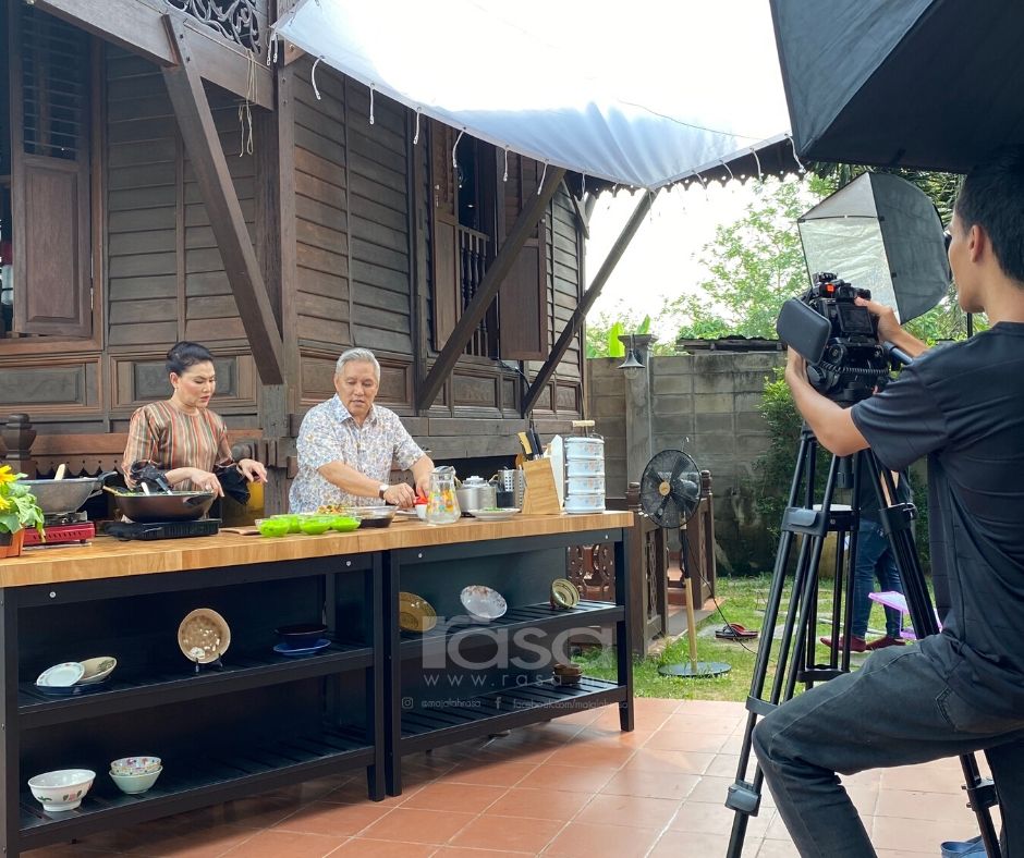 Ayooo, Buat Hal! Mas Idayu Berdangdut Sambil Masak Bersama Chef Wan