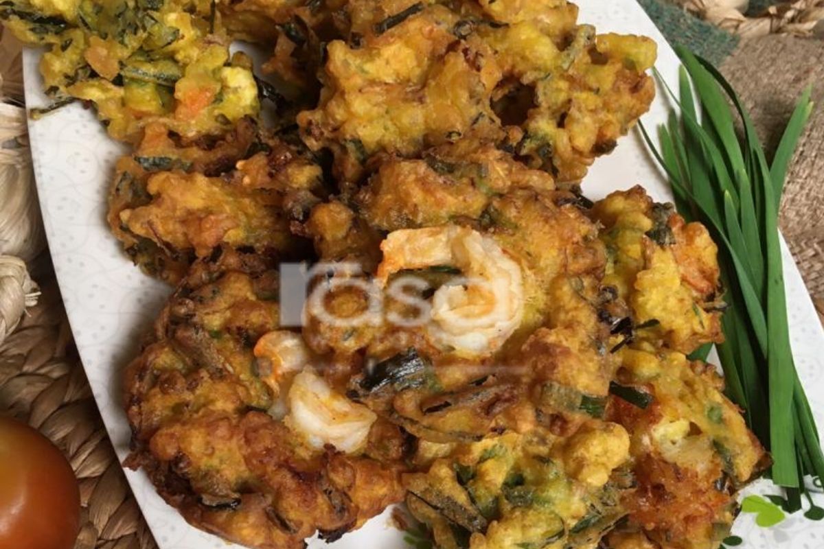 Nasi Lemak Sambal Tumis Sotong Kering Dan Cucur Udang Kesukaan Dato’ Jalaluddin Hassan