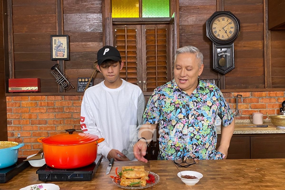 Ismail Izzani Masak Nasi Minyak, Kurma Ayam Dan Popia Sambal Dengan Chef Wan,  Mesranya ‘Cucu’ & ‘Atuk’
