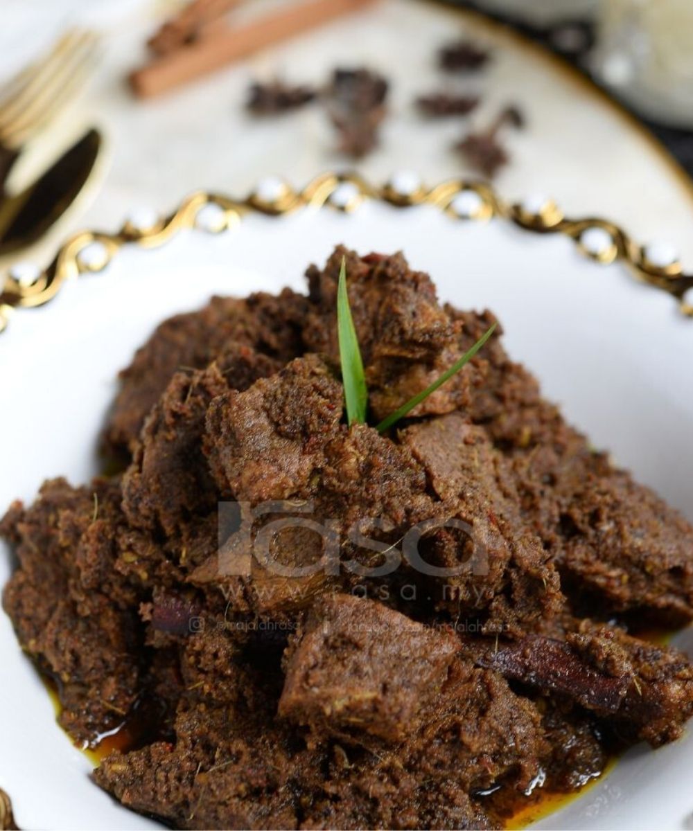 Set Nasi Karot Bersama Opor Daging. Licin DiMakan Di Hari Lebaran