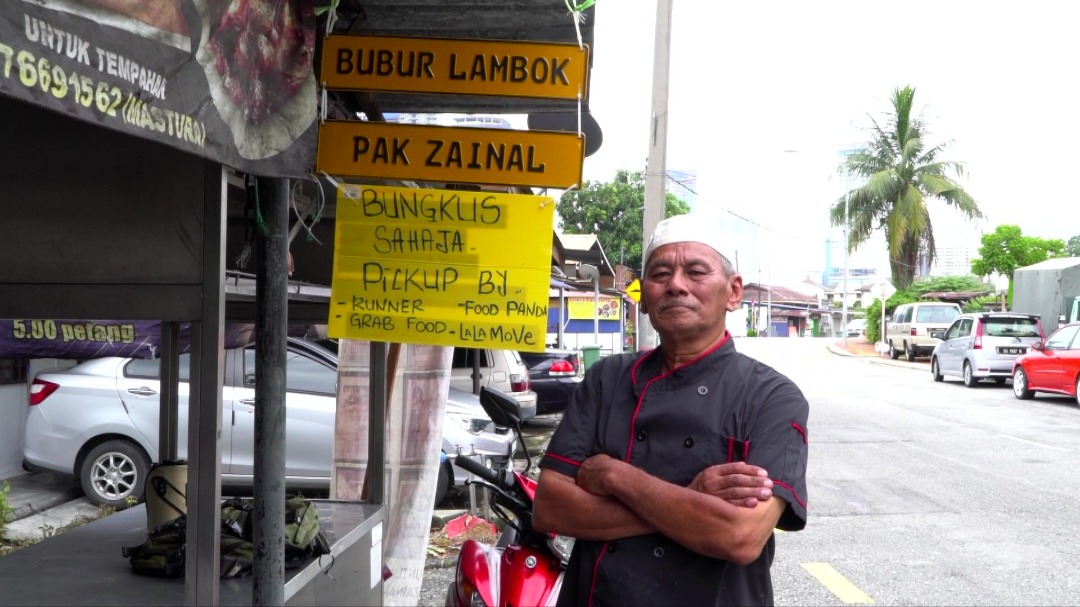 Projek Bubur Lambuk Kampung Baru, Indahkan Senyuman Eratkan Jalinan