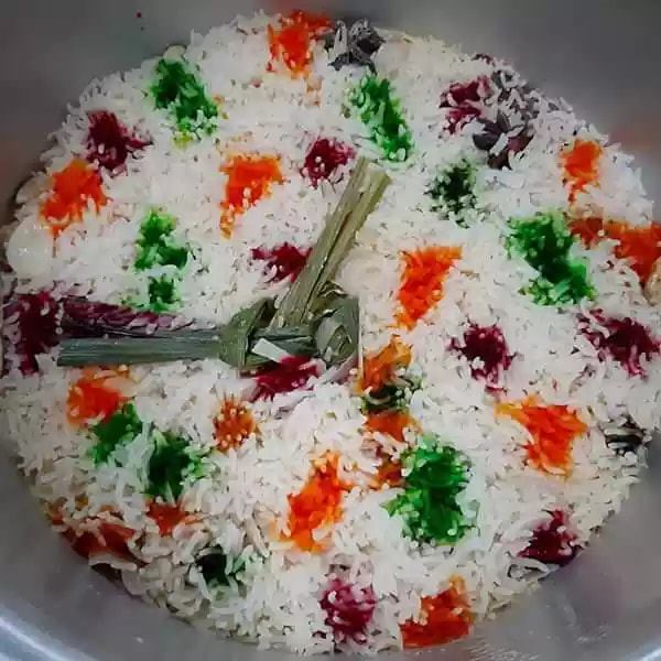 Nasi Hujan Panas &#038; Ayam Masak Merah Kombinasi Yang Padu. Sungguh Menyelerakan