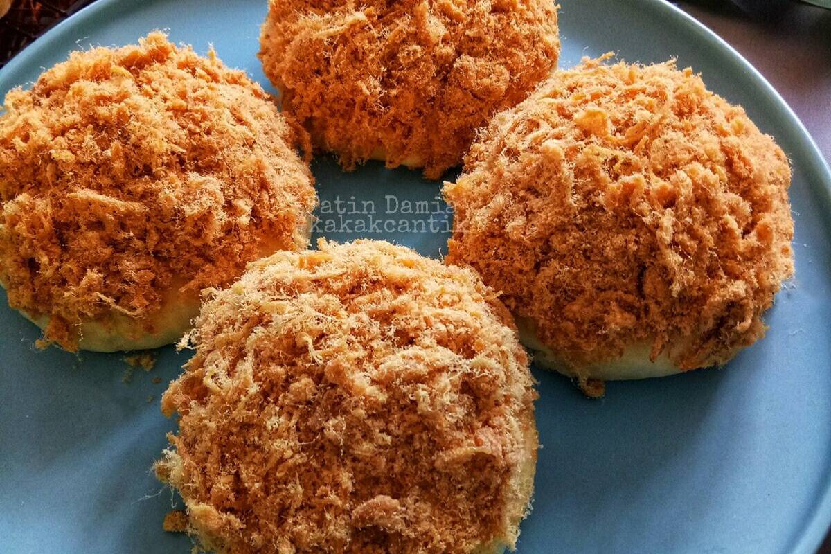 Chicken Floss Bun Yang Lembut & Sedap