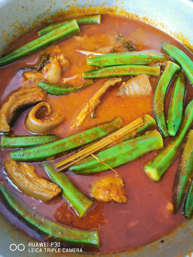 Resipi Asam Pedas Ikan Pari Stail Johor