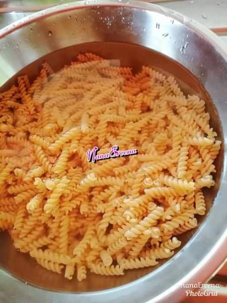 Hanya Guna Pasta Spiral Boleh Buat Maruku Sedap. Ralit Makan Memang Tak Cukup Sebalang