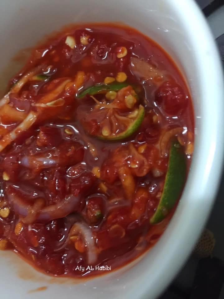 Aneka Sambal Yang Enak Dimakan Bersama Nasi Panas. Memang Terbaik!