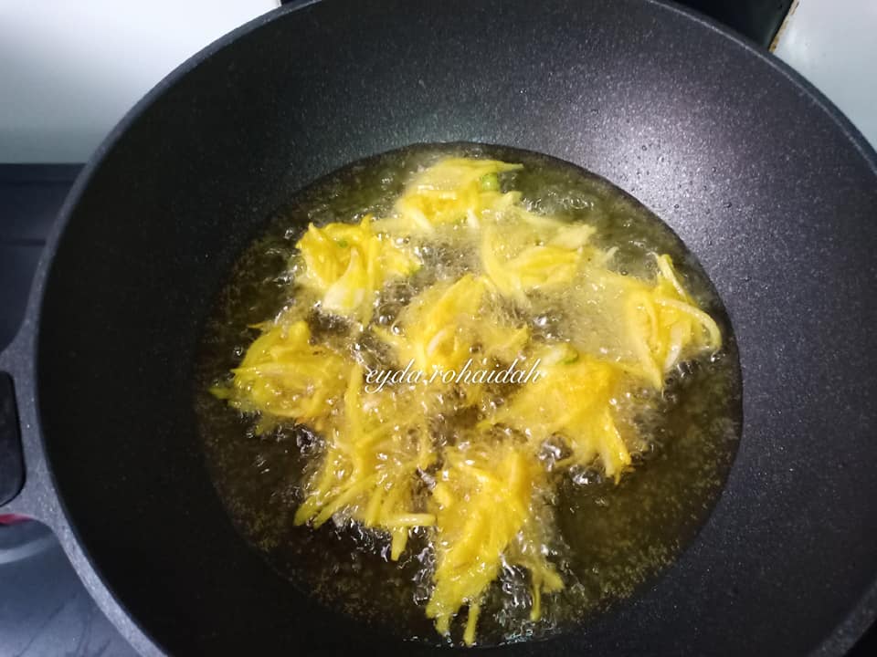 Resipi Cekodok Jejari Kentang Sedap & Paling Simple.
