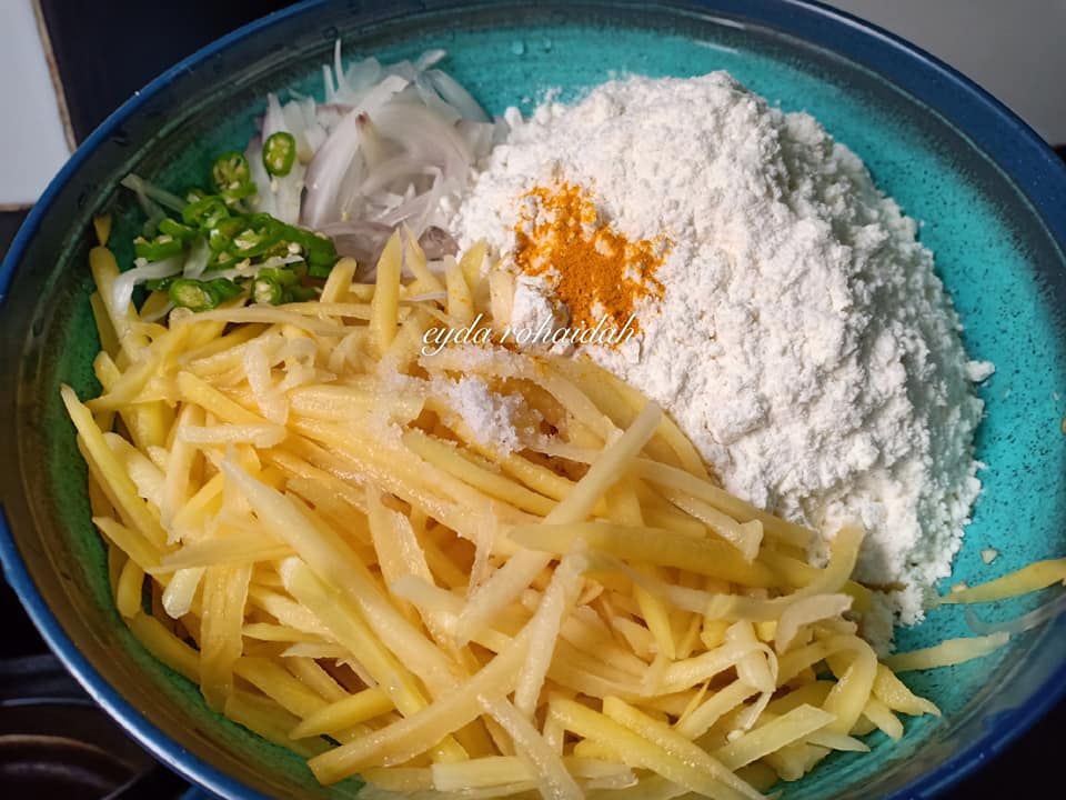 Resipi Cekodok Jejari Kentang Sedap & Paling Simple.
