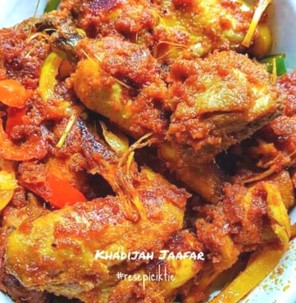 Ayam Masak Serai Semerbak Mewangi Rasanya Pun Sedap