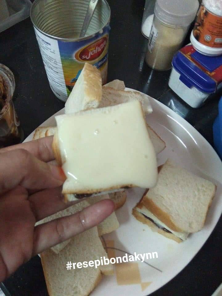 Roti Telur Bersama Jem Coklat, Minum Petang Yang Cukup Sempurna