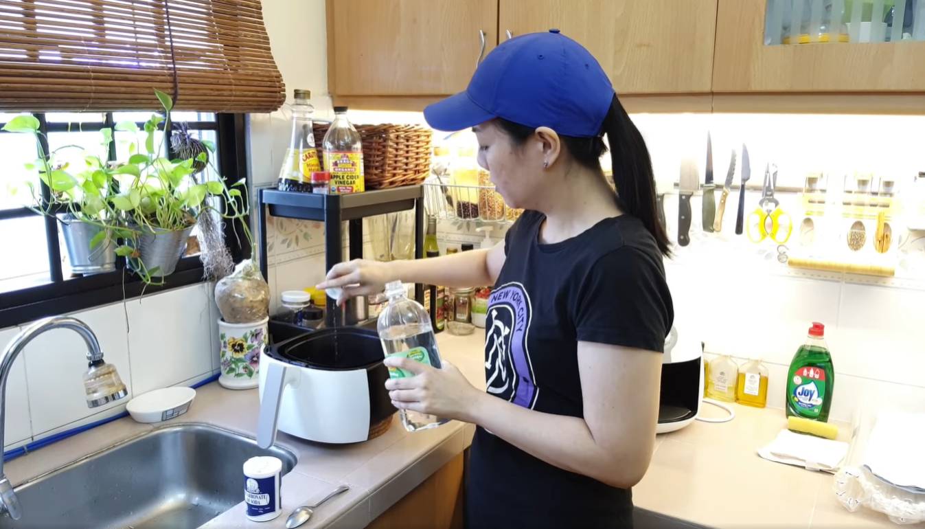 Cara Mudah Cuci Air Fryer, Barulah Sentiasa Bersih & Bebas Kuman