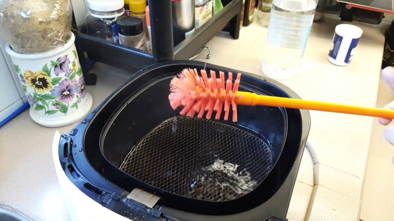 Cara Mudah Cuci Air Fryer, Barulah Sentiasa Bersih & Bebas Kuman