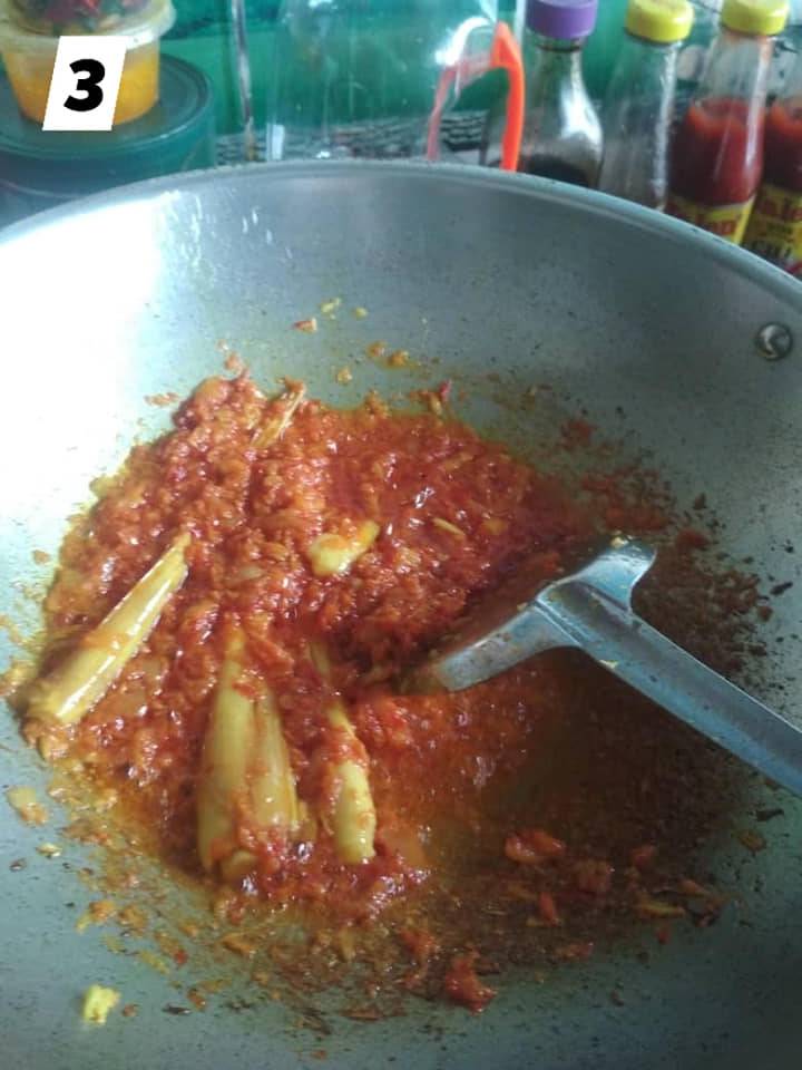 Laksa Cina Dengan Kelainan Rasa Pada Kuahnya