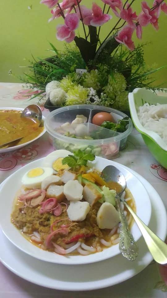 Laksa Cina Dengan Kelainan Rasa Pada Kuahnya