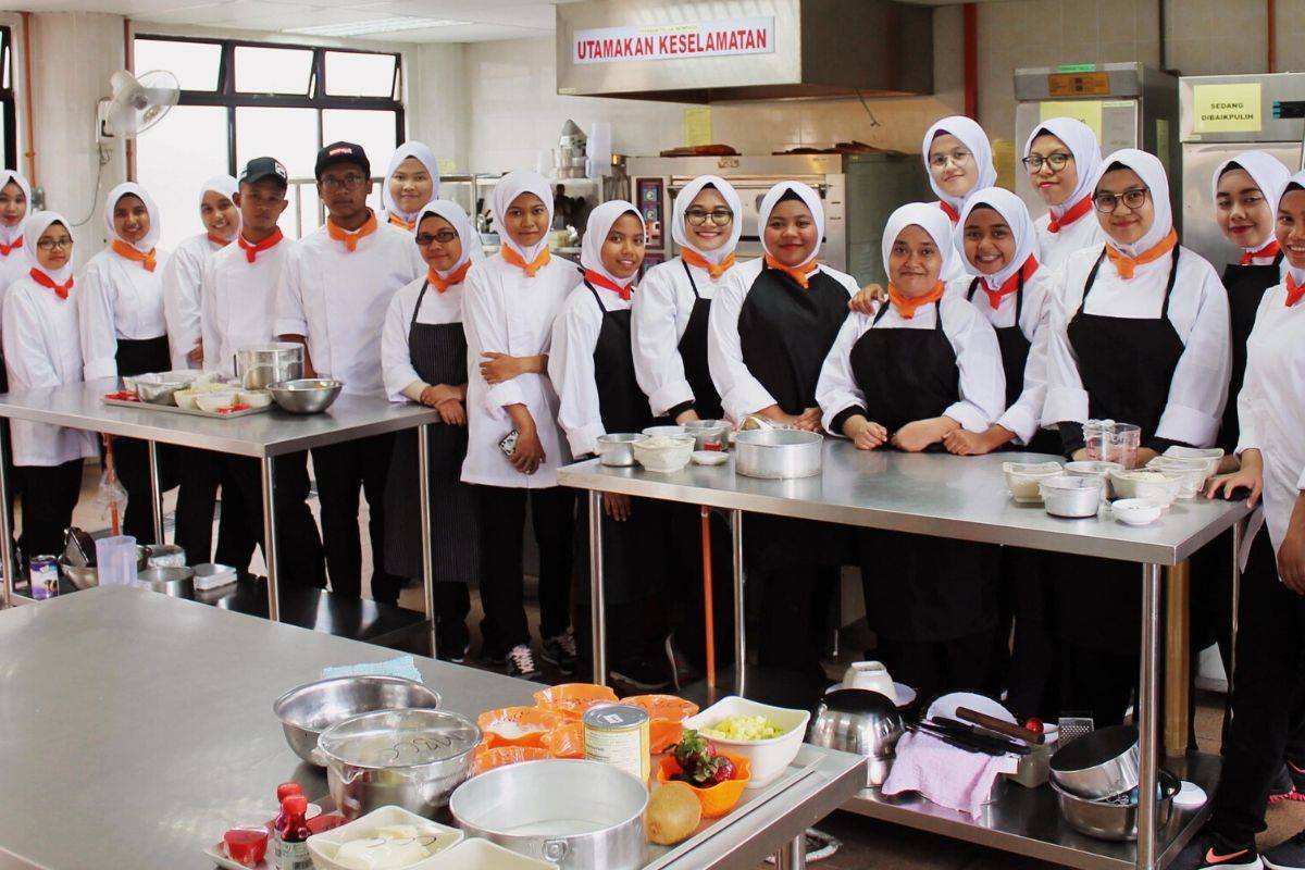 Kolej Yayasan Felda Pahang Bentuk Tenaga Kerja Mahir,Penginapan & Makan Minum Percuma