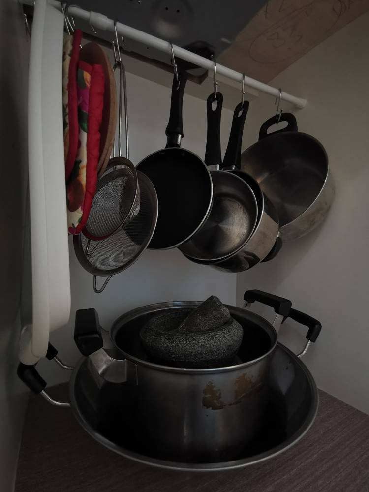 DIY Pintu Kabinet Dapur Serendah RM2.10 Sahaja. Hasilnya Tetap Cantik & Tersusun!