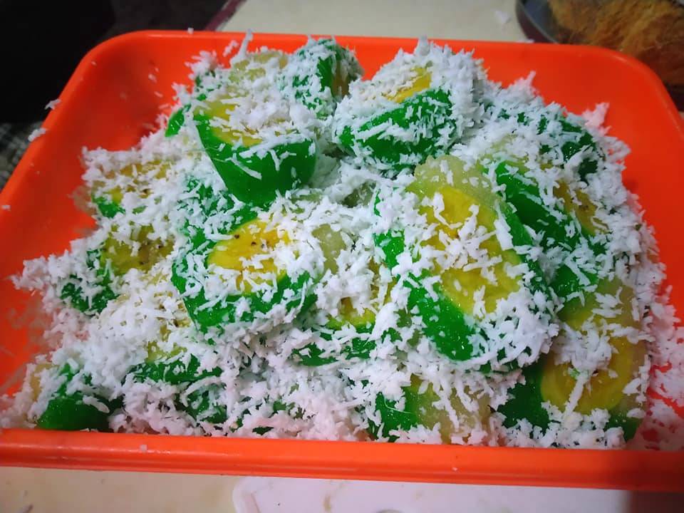 Cara Buat Kuih Lepat Inti Pisang Yang Lembut & Sedap
