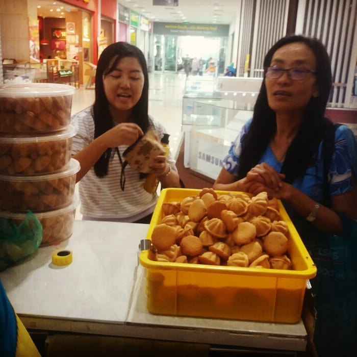 Nak Baulu Rangup Di Luar, Gebu Di Dalam? Jom Singgah Kedai Bahulu Pak Teh, Parit Buntar