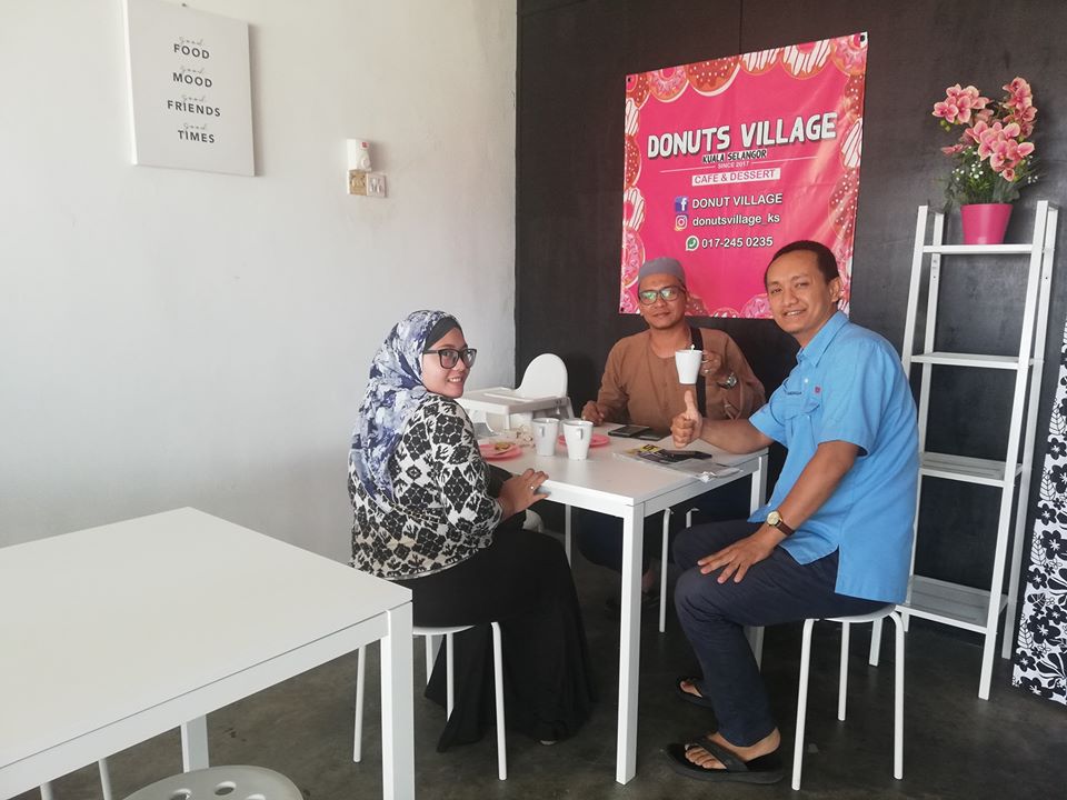 Nak Donat Sedap Tapi Murah? Korang Wajib Try Di Cafe Donuts Village