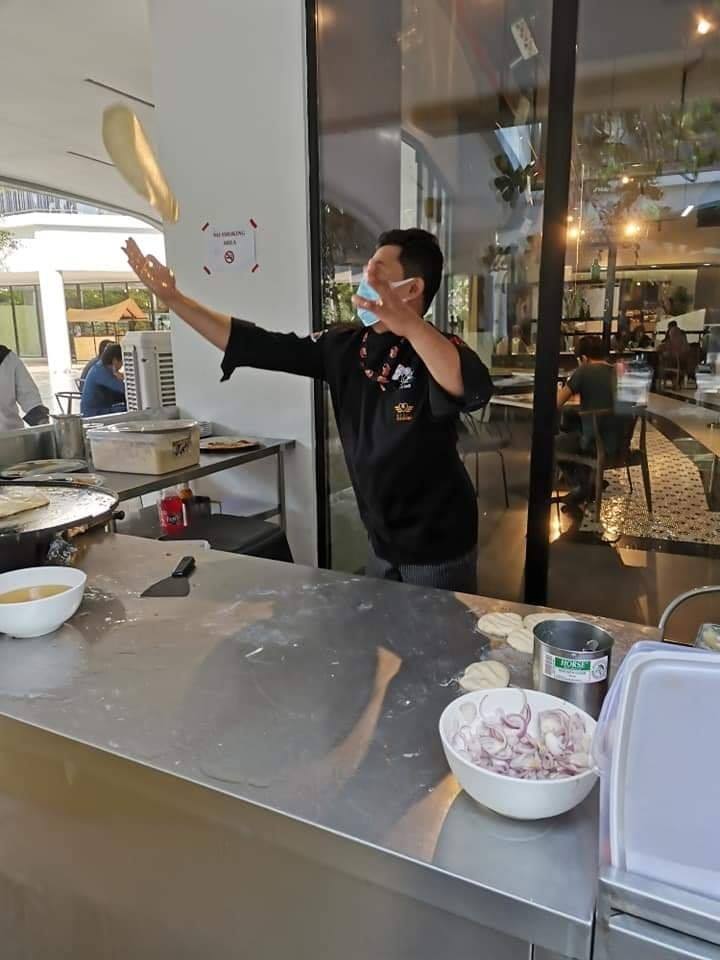 Roti Canai Sarang Burung Terbaik di Bunch-Oh, Malakat Mall Cyberjaya