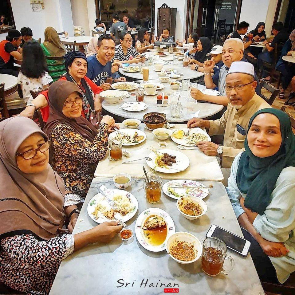 Sri Hainan Kopitiam, Tawarkan Hidangan Cina Muslim Yang Enak