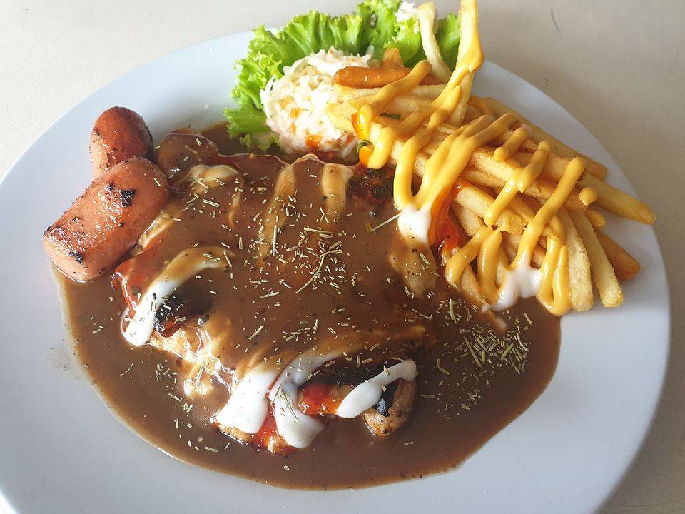 Lapar? Malas Nak Keluar? Restoran Ayam Goreng Thor Kini Buat Delivery Terus Depan Pintu Rumah Anda