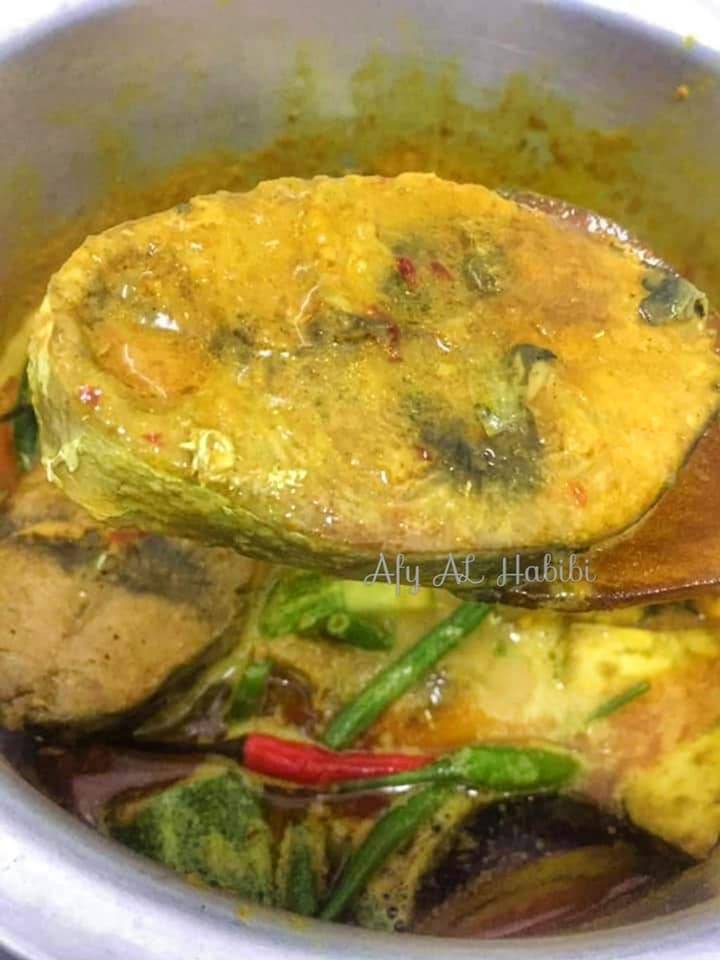 Ibu Kongsi Resipi Rempah & Petua Masak Gulai Kuning Ikan Tongkol Yang Sedap & Tak Hancur.
