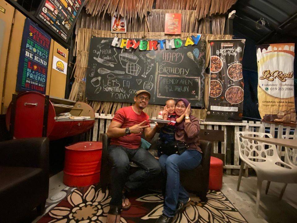 Jom Sambut Hari Jadi Di Grella’s Cabin Shah Alam