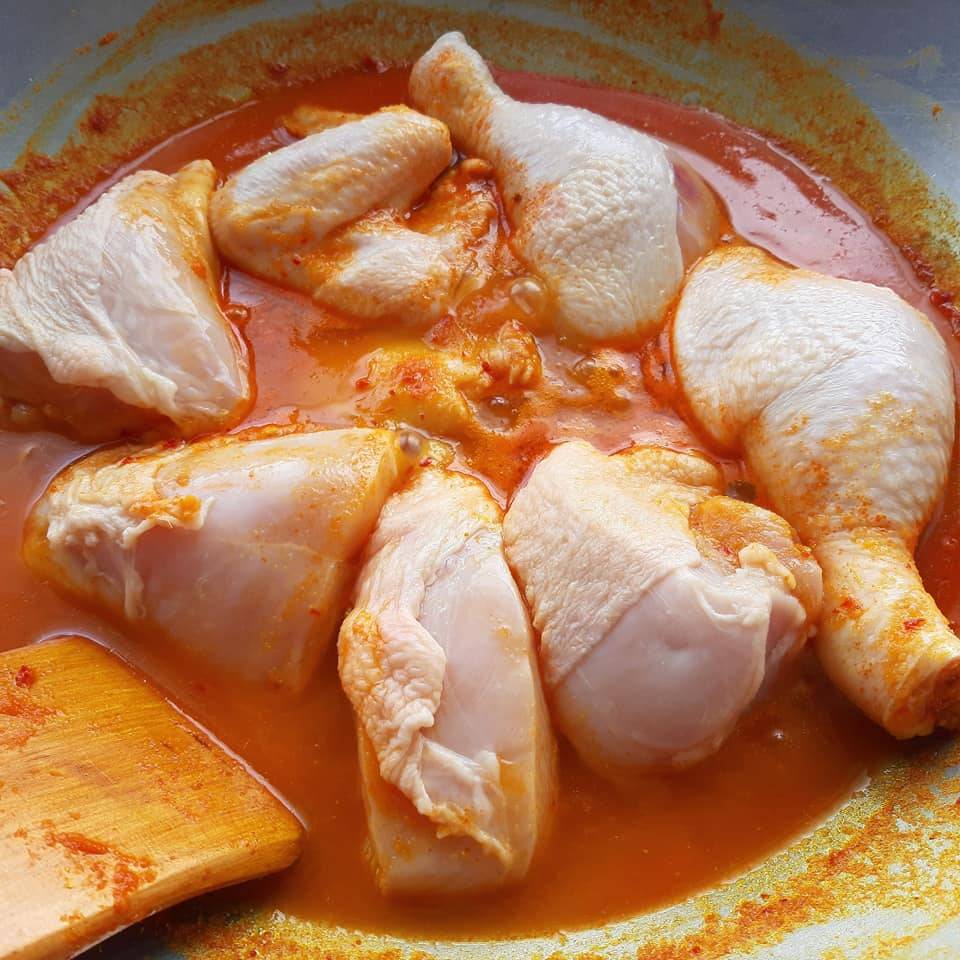 Masak Sendiri Ayam Percik Sos Sedap, Peniaga Ini Kongsi Resipi