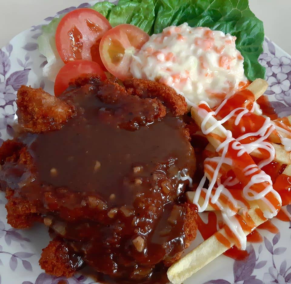 Mudah, Sedap &#038; Tak Guna Banyak Bahan. Resipi Chicken Chop Homemade Ni Memang Terbaik!