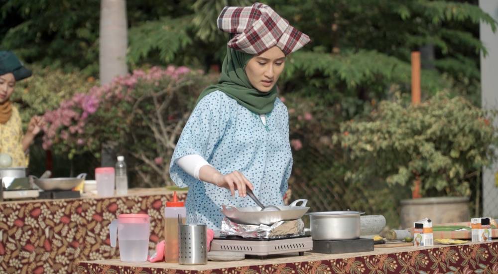 Finalis Ratu Hijabista, Mira Filzah Kena Masuk Kampung & Masak. Gamat Jadinya