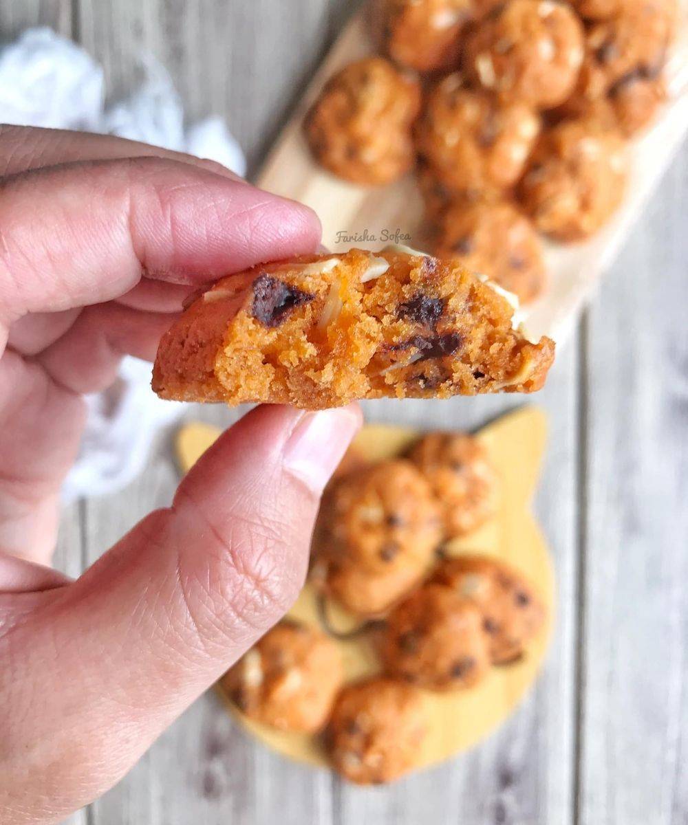 Biskut Coklat Cip Rasa Orenlah Pulak, Sedap Aje Ngunyahnya