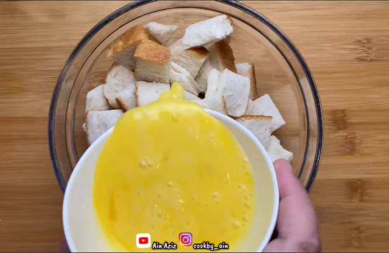 Resipi Roti Pizza Tuna Guna Kuali. Sedap & Lembut Walau Dah Sejuk