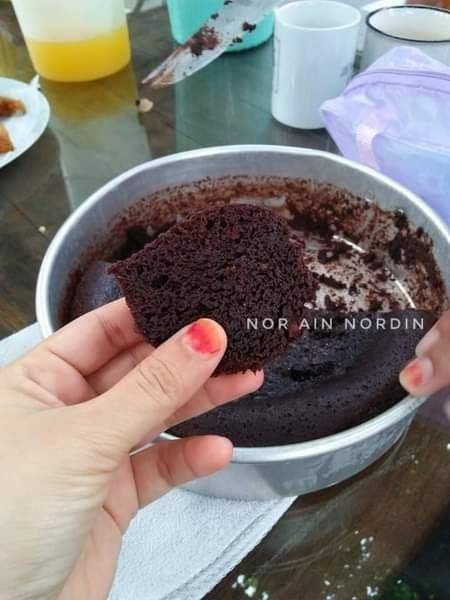 Kek Coklat Moist Kukus Sukat Guna Cawan. Gerenti Jadi!